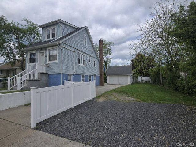 Studio,  0.00 BTH &nbsp;House style home in Island Park