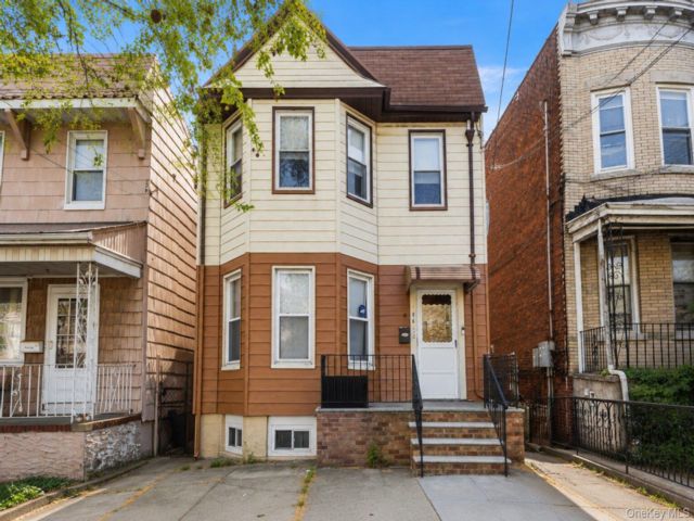 [Woodhaven Real Estate, listing number 7287883]