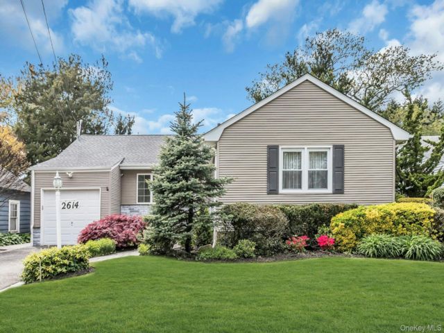  3 BR,  2.00 BTH &nbsp;Exp ranch style home in Baldwin