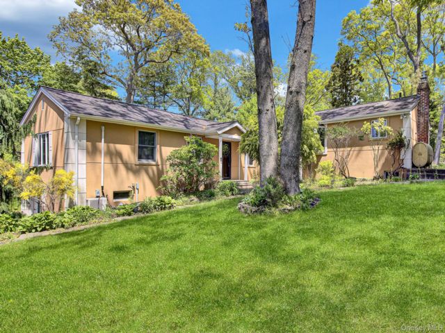 [Centereach Real Estate, listing number 7288262]