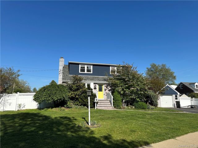 [Merrick Real Estate, listing number 7288310]