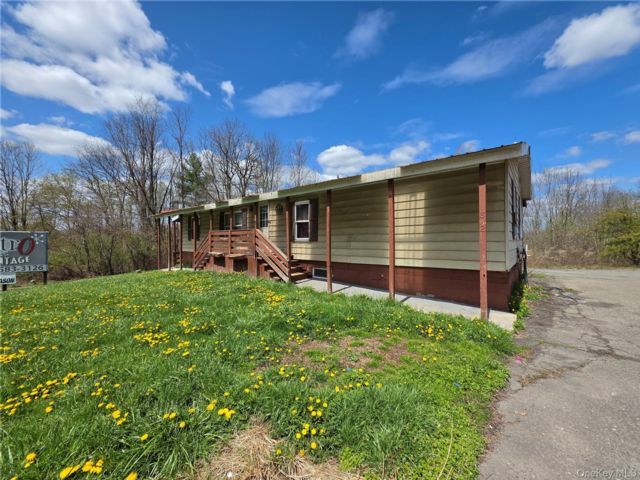  3 BR,  2.00 BTH &nbsp;Ranch style home in Monticello