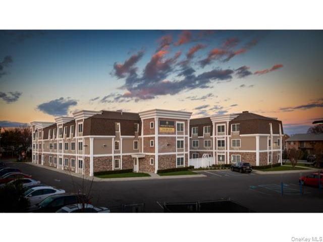  1 BR,  1.00 BTH &nbsp;Other style home in Farmingdale