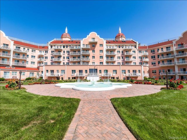 Studio,  1.00 BTH &nbsp;Other style home in Lido Beach