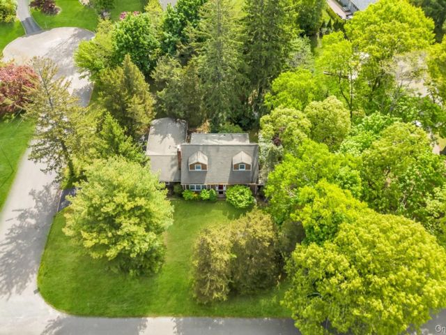  5 BR,  3.00 BTH &nbsp;Cape cod style home in Stony Brook