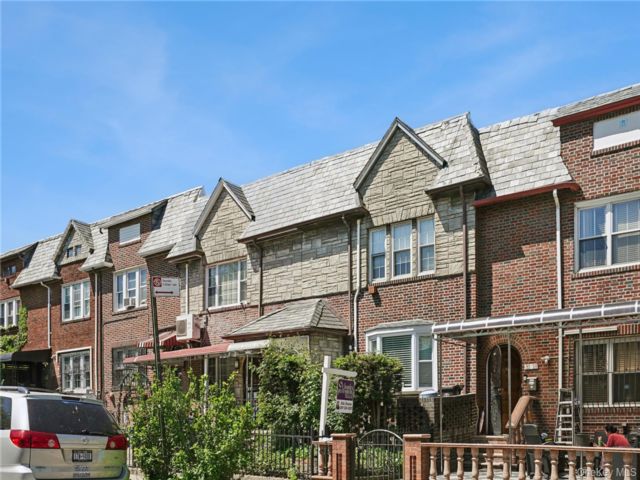  3 BR,  2.00 BTH &nbsp;Tudor style home in East Elmhurst