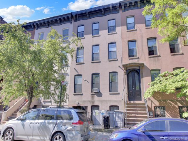 Studio,  0.00 BTH &nbsp;House style home in Prospect Heights