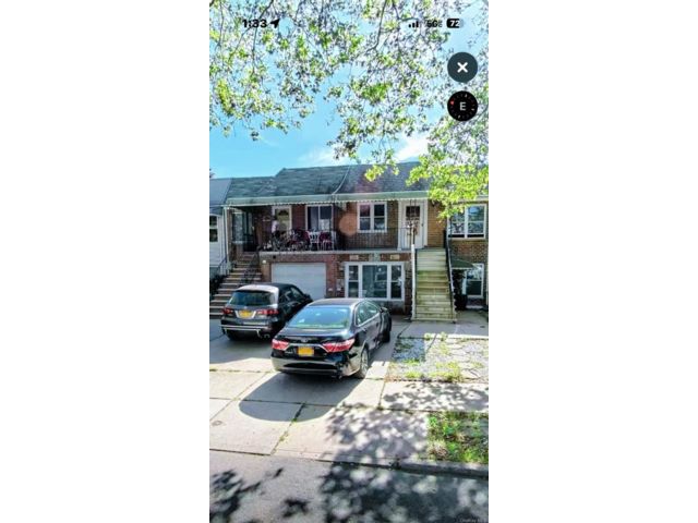  5 BR,  2.00 BTH &nbsp;Contemporary style home in East Elmhurst