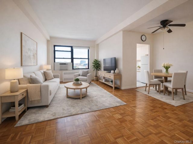  2 BR,  1.00 BTH &nbsp;Other style home in Rego Park