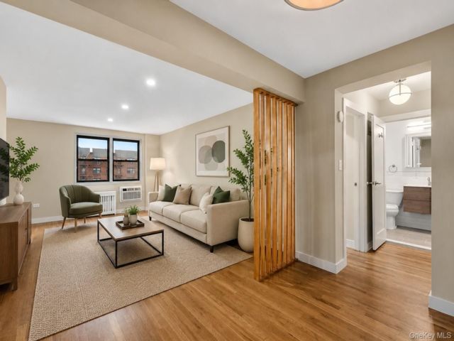  1 BR,  1.00 BTH &nbsp;Other style home in Howard Beach