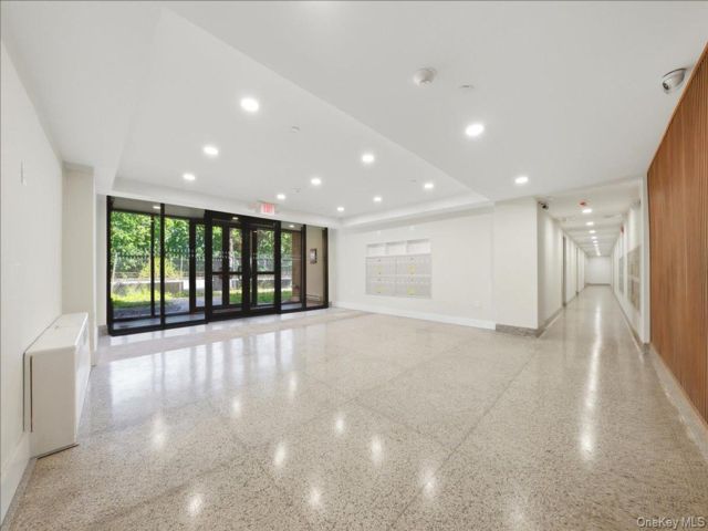 [PHOTO]