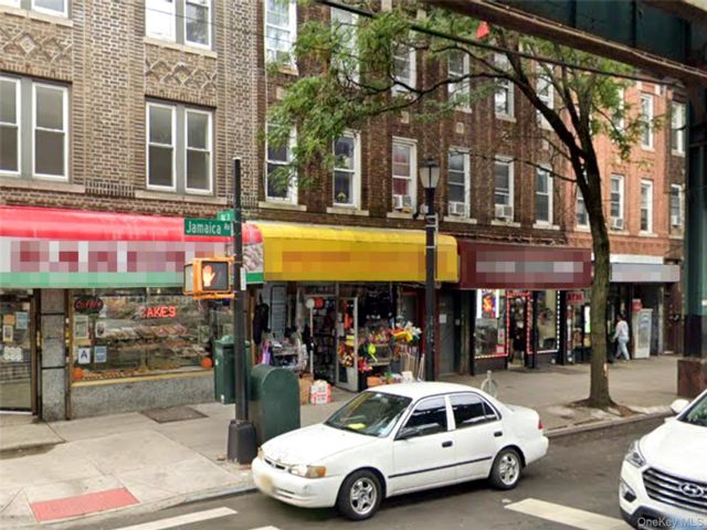Studio,  0.00 BTH &nbsp;Commercial style home in Woodhaven