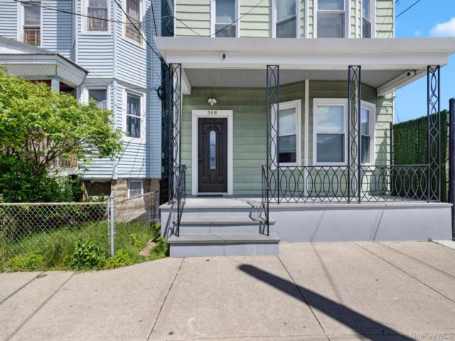  3 BR,  1.00 BTH &nbsp;A-frame style home in Yonkers