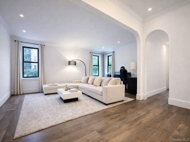  1 BR,  1.00 BTH &nbsp;Other style home in Fordham