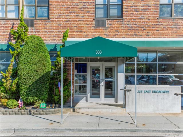  2 BR,  1.00 BTH &nbsp;Other style home in Long Beach