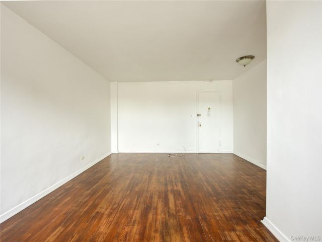 [PHOTO]