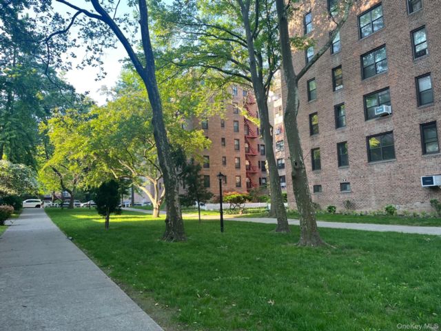 [Woodhaven Real Estate, listing number 7289393]