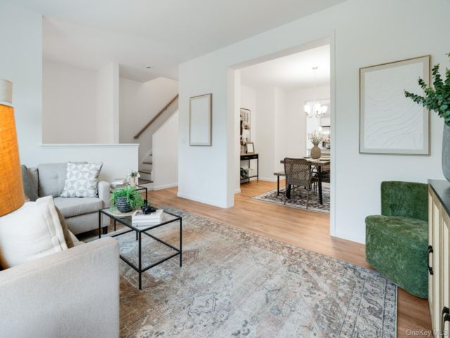  3 BR,  3.00 BTH &nbsp;Traditional style home in Marlboro