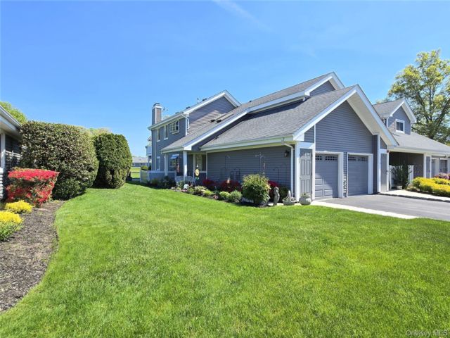 [Moriches Real Estate, listing number 7289491]