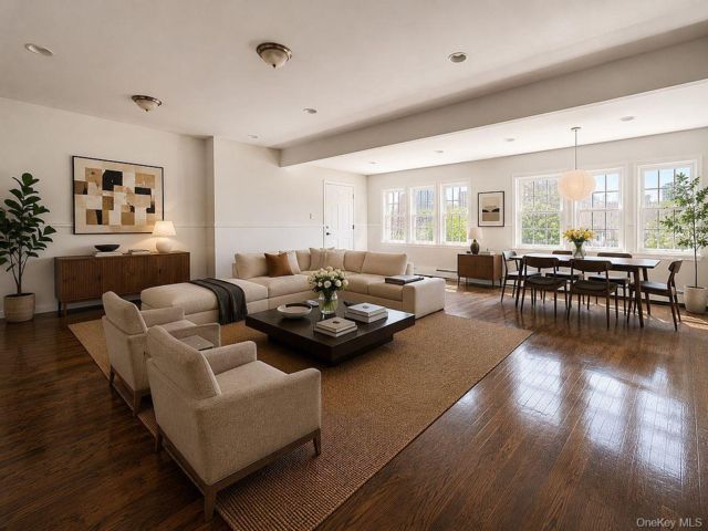  4 BR,  3.00 BTH &nbsp;Other style home in Esplanade