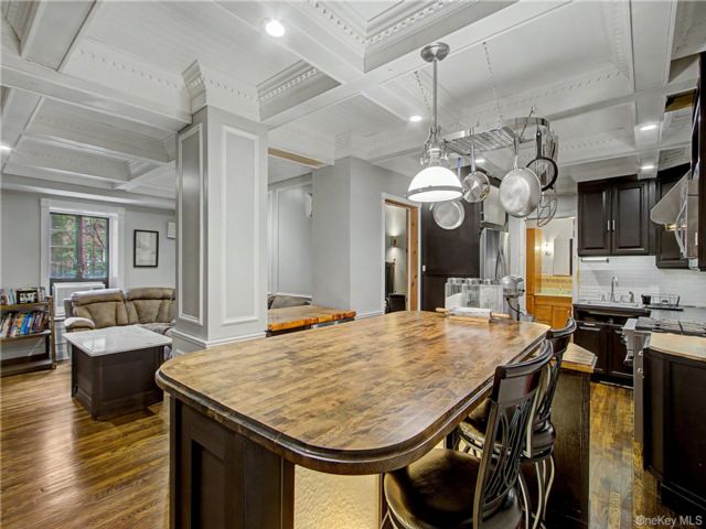 [Bronxville Real Estate, listing number 7290151]