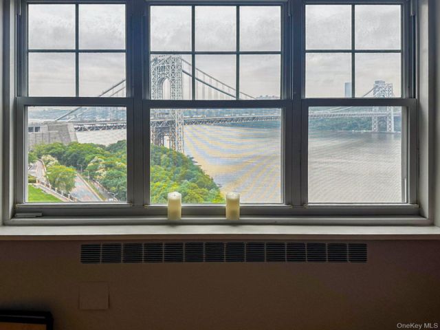 [PHOTO]