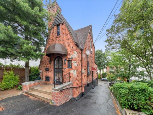 [Parkchester Real Estate, listing number 7290272]