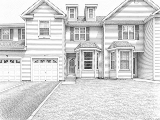  3 BR,  3.00 BTH &nbsp;Condo style home in Nesconset