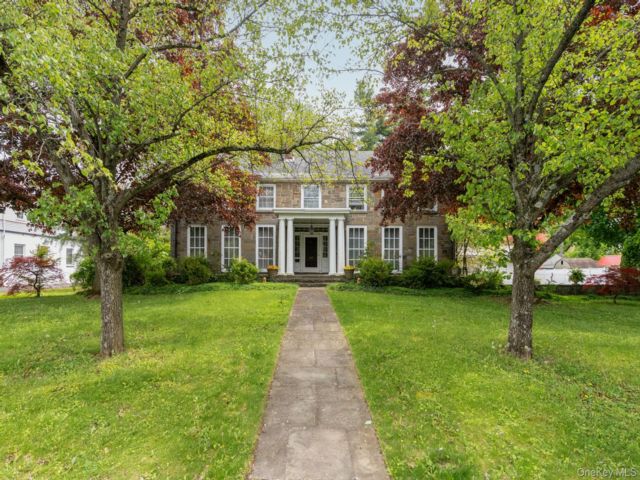  6 BR,  6.00 BTH &nbsp;Other style home in Kingston