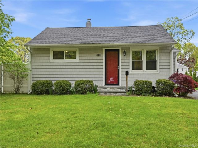  2 BR,  1.00 BTH &nbsp;Ranch style home in Oakdale