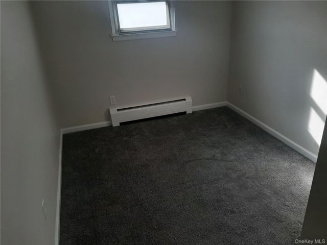 [PHOTO]