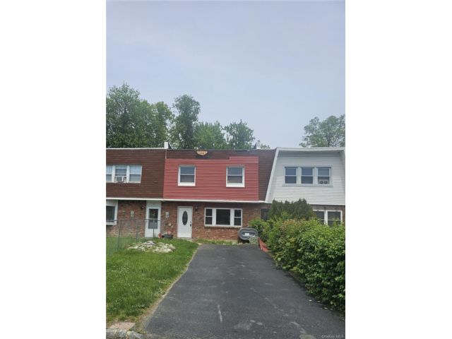  3 BR,  2.00 BTH &nbsp;House style home in Middletown