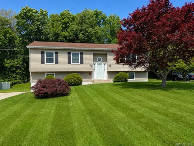 Studio,  1.00 BTH &nbsp;Other style home in Newburgh