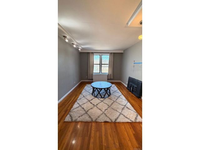 [Woodhaven Real Estate, listing number 7290853]