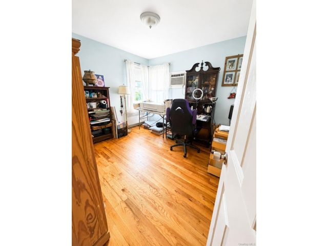 [PHOTO]