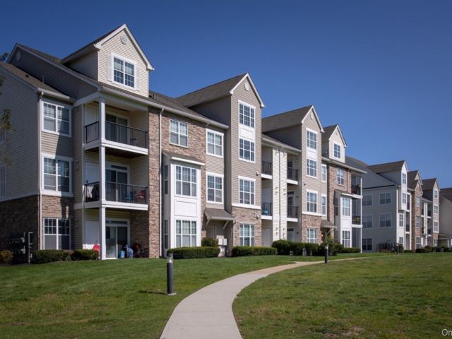 [Coram Real Estate, listing number 7290976]