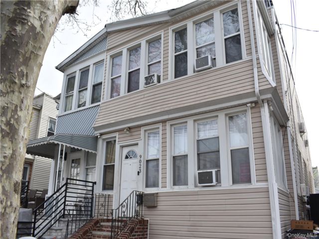 Studio,  0.00 BTH &nbsp;House style home in Woodhaven