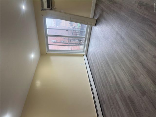  3 BR,  2.00 BTH &nbsp;Other style home in Canarsie
