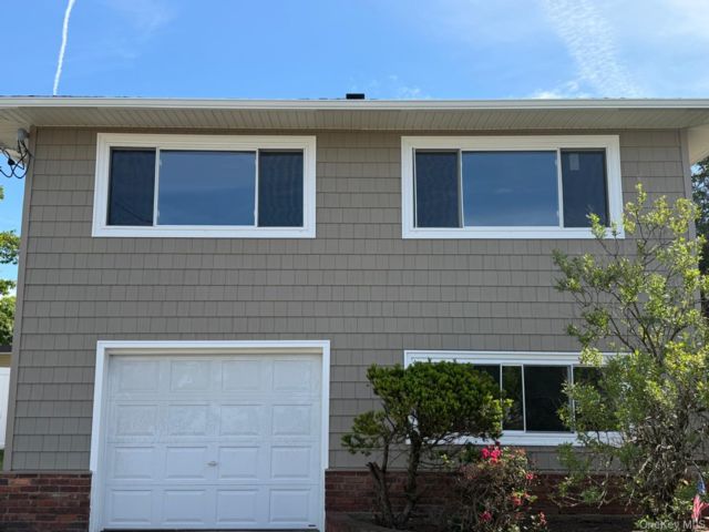  4 BR,  2.00 BTH &nbsp;Hi ranch style home in Island Park