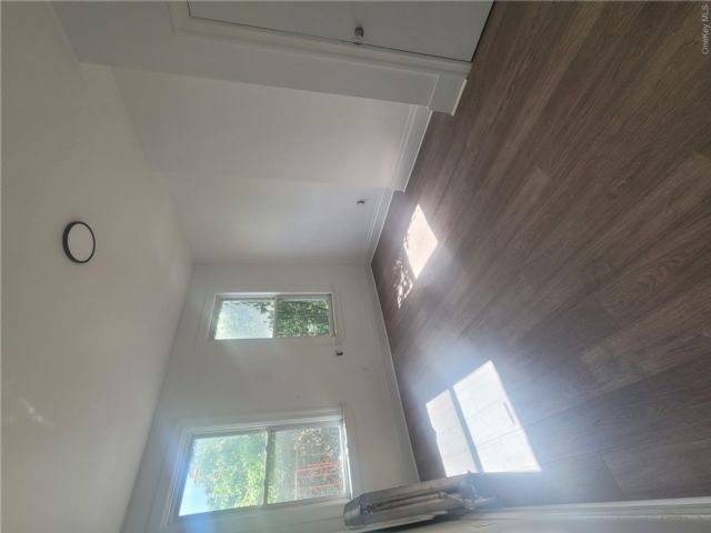  4 BR,  1.00 BTH &nbsp;Other style home in Mosholu