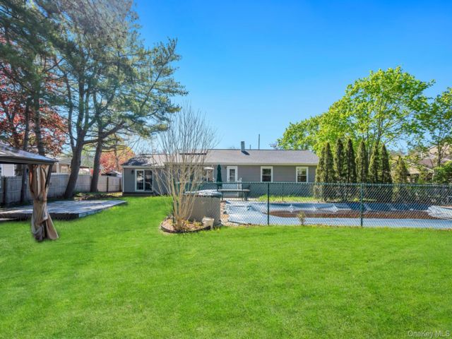 [PHOTO]