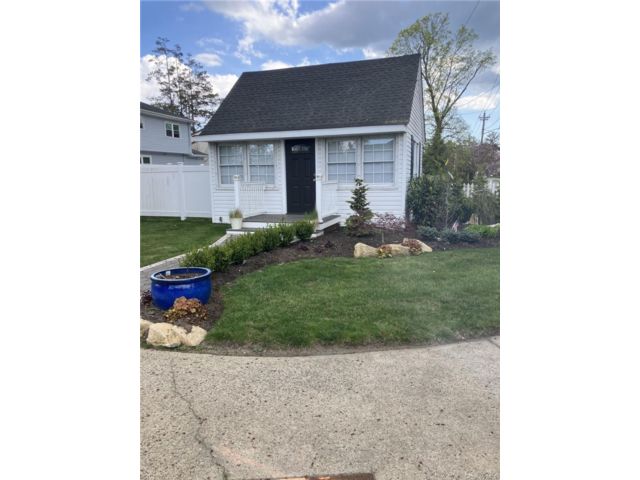 Studio,  0.00 BTH &nbsp;House style home in Massapequa