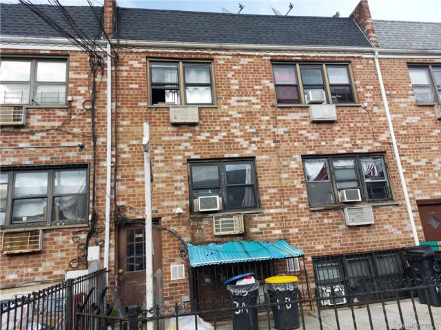 [Corona Real Estate, listing number 7291641]
