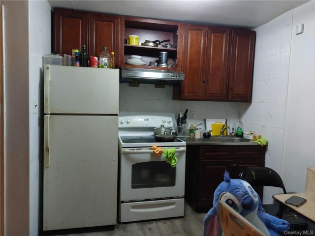 [PHOTO]