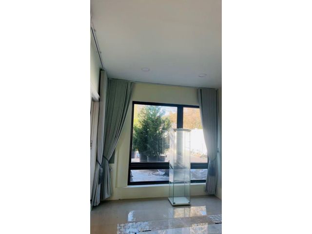 [PHOTO]