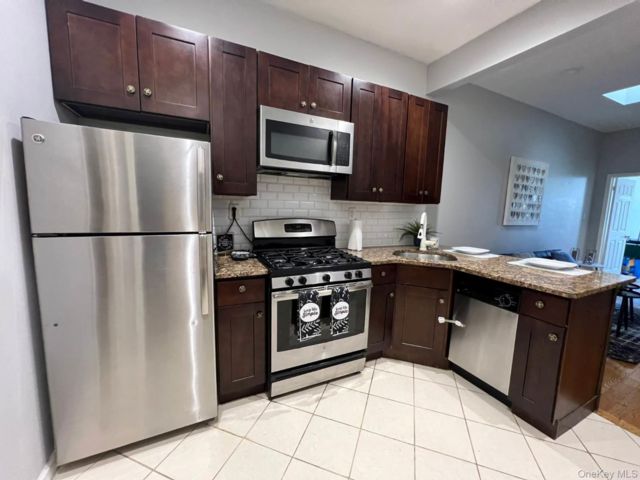  2 BR,  1.00 BTH &nbsp;Other style home in Ridgewood