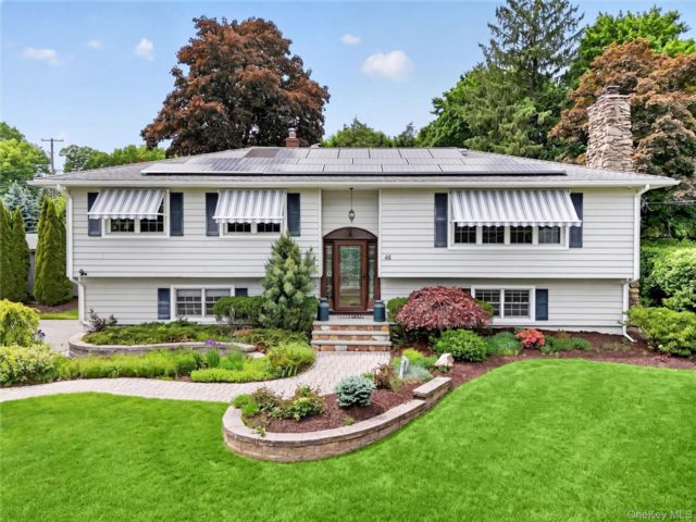  4 BR,  2.00 BTH &nbsp;Raised ranch style home in Middletown