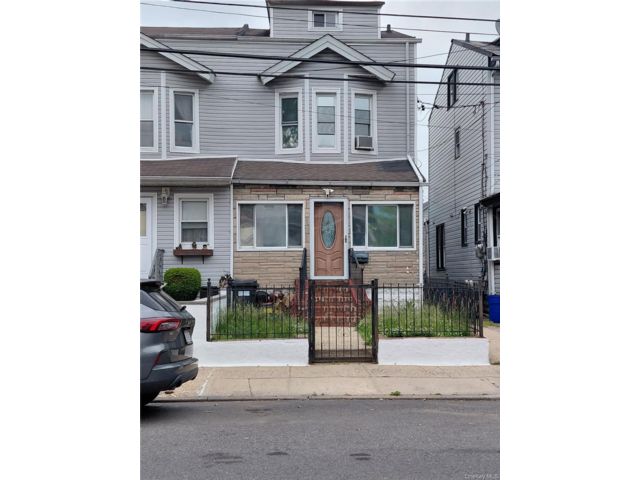  3 BR,  3.00 BTH &nbsp;Other style home in Woodhaven