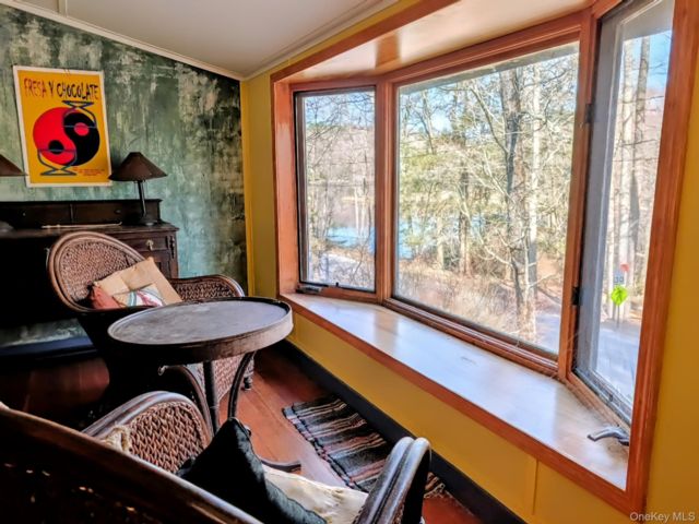  3 BR,  2.00 BTH &nbsp;Cabin style home in Smallwood