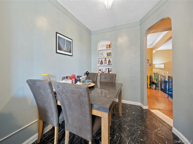 [PHOTO]